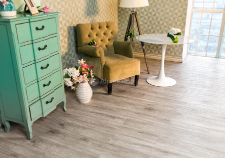 99ed8276d284f84db478ac198380478f